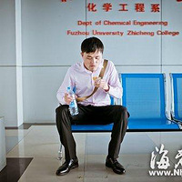 ��ѧ������ߺ죺�����������翼��(ͼ)