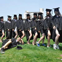 ɽ����ѧ���ĸ��Ա�ҵ�����ഺ