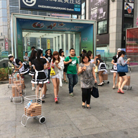 �������죡�Ʒ���Ů�����йش巢���군 