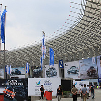 �ڳɶ��μ�����A8L�����л����ȥ��չ��һ�� ת