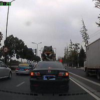 ���������鷳���������ɣ�����·�ҹյ���԰·�ö�Υ�µġ�