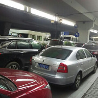 ��ͼ�����࣬����Υ����ͣ����·��û�ط�������������