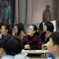小组合作学习结硕果——记周琼老师在西湖区教研活动中的公开课