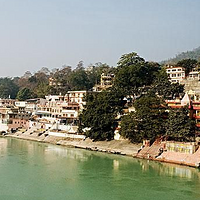 ӡ����ѧ�����᣺�����߽�������ϵĶ������� 