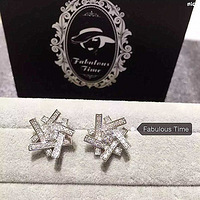 ������Ʒ������Ů��