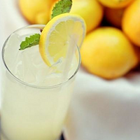 ����Ƭ��ˮ�ķ������ö�����ȻҪ������