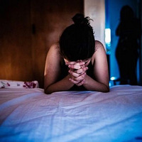 ��Ӱʦ��¼Ů���ڼҷ������