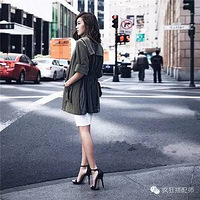 ��ɫ�����ѧ�����ڰ׻Ҵ�����õ�ʱ�в�����