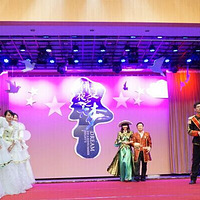 ����ҹ���ζ���������ף��31����ʦ��������ѧУ�����չʾ