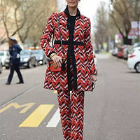 �ƺ�ɫ���� | �ƺ�ɫ�������䣬�����߹��Ů�ˣ� 