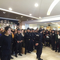 ���ݳ���Ȧ��ĩ��ը���ˣ���Ϊ������������