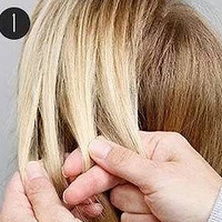 ����30��ѧ�����Ĺɱ�෢