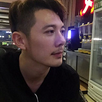 ����������