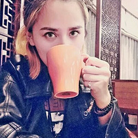 ������ͷ��+�Ҿ����ң���һ�����̻�