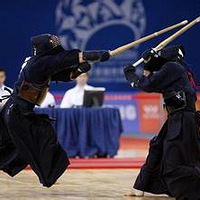 ������ŵľ����˶��������������˲�����