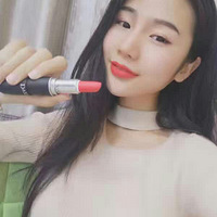 ��ɫ˿�����пں�