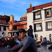 ����������