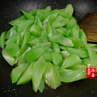 �������ҳ����Դ��죬���ˡ���С����һѧ�ͻ��յĲˣ����ͳ�ݫ��