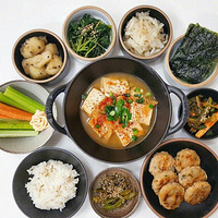 һλ�ɷ����ռ�¼��ÿ��Ϊ�����³���������