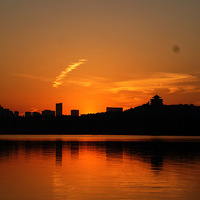 Զ����ɽ�����