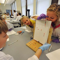 ѧ�������򣿺��Ӻ�ʱ��ѧ��ѣ���λţ������˵����