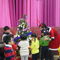 �ϳ������ѧϰ ����ͯ�꣬������һ����һ����ʥ��