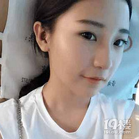 ۺϺͬѧǿеУ԰СŮ