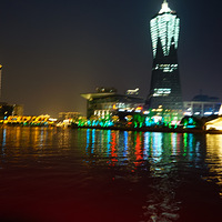 �������˺�ҹ��