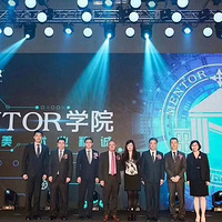 ǿ������ѧԺ��ʽ��������������Ժ�����½���Ӧ����ϯ