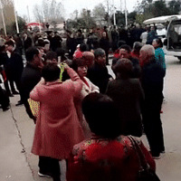 �����ֳ�ͻ����ը��1��11�ˣ����Ļ�������������