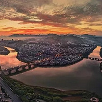 ����һ�ţ��������һ�����ܴ����ġ�ɽˮ����
