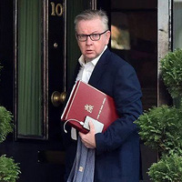 ��������Ů���������롰��ŷ�����ۣ���Ӣ�����ʽ����ı���