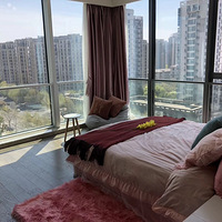 �Ŵ�·ѧԺ·�����ڸ���������Ȧ������̩�Ծ�װһ��һ�������¸�