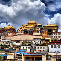 4��21�գ��Ӵ���������һ·���ߵ�ص��չ�֮���������Լ�ƴ��