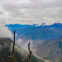 4��18�� һ���߱������أ�ƴ��Լ��