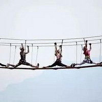 4.14(����)�¸��ߵ���Ϸ����ս���˷������һ�ξ����ϵ��赸