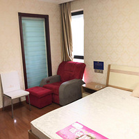 2000Ԫ���� բŪ�ڻ𳵶�վ �������� ��װ�޵�����Ԣ