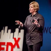 �Ƽ�4λ׿ԽŮ�Ե�TED�ݽ����������Ӹ�������