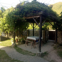 ����5.1Ī��ɽ֮��̶�ؾ���