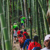 �簲�ٰ����ϴ�ʨ��ɽ��Ȼ��Ϊ����