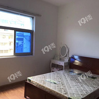 �Ļ��´壺�������ң������������������䣬2000Ԫ�������ס