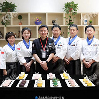 ÿһ��ѧ����ҵ���˶�����ʦ��æ�ģ� ÿһ��ѧ����У��ʦ���Ǻ�