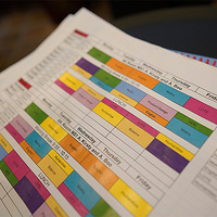 Ϊ�����Ϲ���ѧУ, ��ȫ�Ұᵽ��̩��