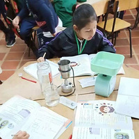 ʢ��������������ѧУ֮�� |Escuela Nueva�η�