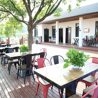 ������һ��������Դ��ı���ɽׯ������ɽˮ����ʳ���������У�