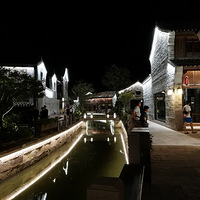 û����ɫ��ҹ��