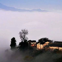 �����ƶ��ϵĹŴ��䡪ľ��{