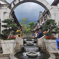 �����С���