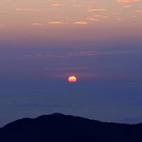 ���߶���ɽ��Ӱ