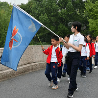 �ܲ���Ӣ�� �����Խ���Ի�γ�